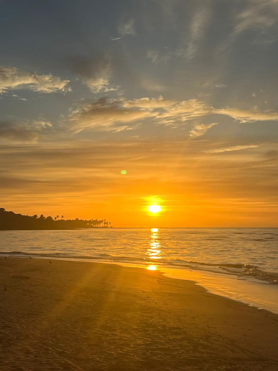 Pôr do sol na praia de Santa Cruz, Aracruz